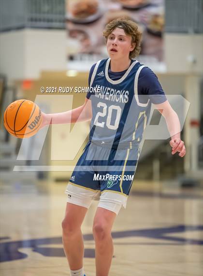 Thumbnail 2 in La Costa Canyon vs Rancho Solano (Torrey Pines Holiday Classic) photogallery.