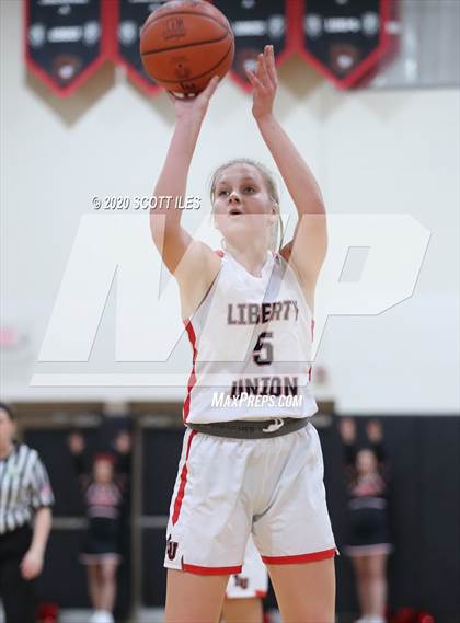 Thumbnail 2 in Berne Union vs Liberty Union photogallery.