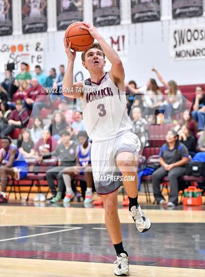 Thumbnail 2 in Carter-Riverside vs Poolville (Mesquite Pit Classic Tournament) photogallery.
