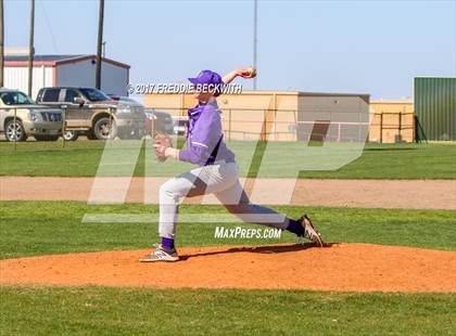 Thumbnail 3 in Bonham vs. Paradise photogallery.