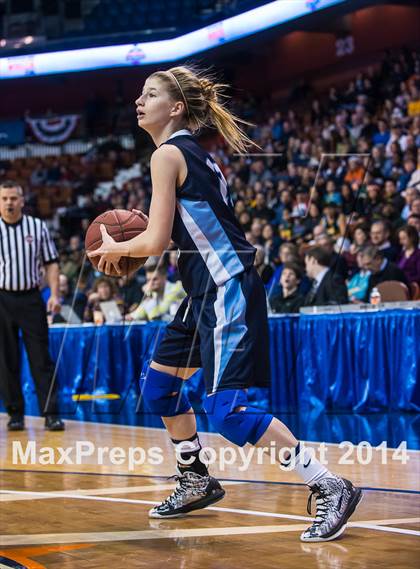Thumbnail 3 in Morgan vs. New London (CIAC Class M Final) photogallery.