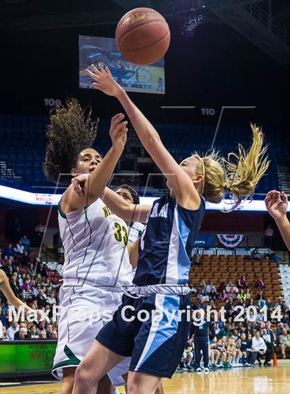 Thumbnail 3 in Morgan vs. New London (CIAC Class M Final) photogallery.