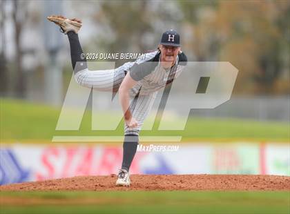 Thumbnail 3 in Lewisburg vs. Houston photogallery.