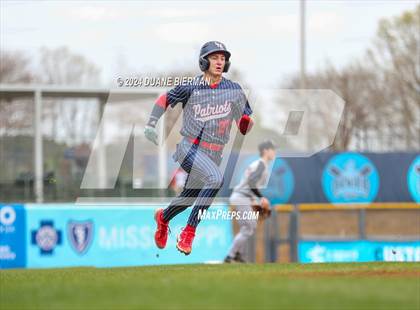 Thumbnail 1 in Lewisburg vs. Houston photogallery.