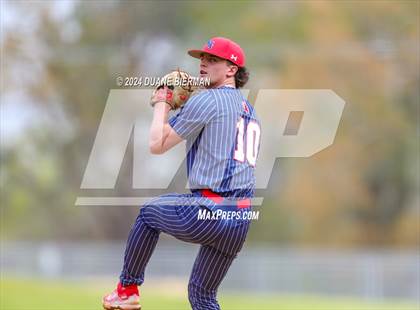 Thumbnail 1 in Lewisburg vs. Houston photogallery.