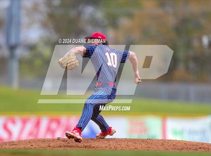 Thumbnail 2 in Lewisburg vs. Houston photogallery.