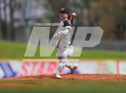 Thumbnail 2 in Lewisburg vs. Houston photogallery.