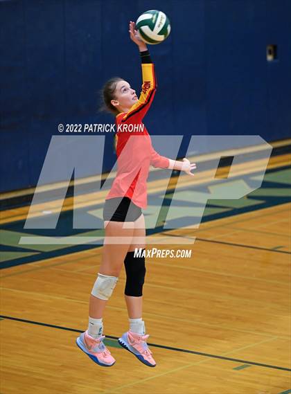 Thumbnail 2 in Newport - Bellevue @ Interlake photogallery.