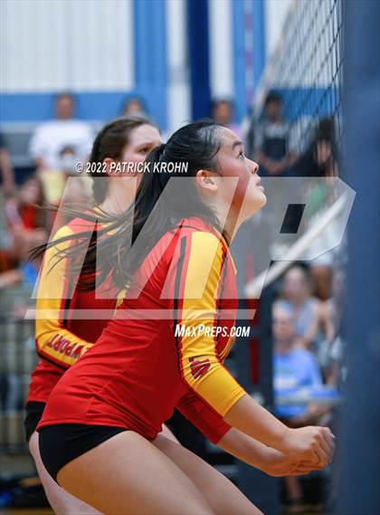 Thumbnail 1 in Newport - Bellevue @ Interlake photogallery.