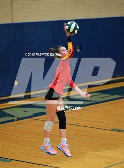 Thumbnail 3 in Newport - Bellevue @ Interlake photogallery.