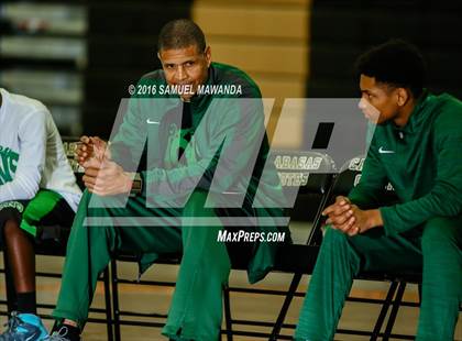 Thumbnail 3 in Royal vs Dorsey (West Valley Thanksgiving Tip-Off Classic) photogallery.