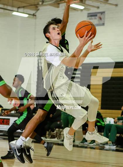 Thumbnail 2 in Royal vs Dorsey (West Valley Thanksgiving Tip-Off Classic) photogallery.
