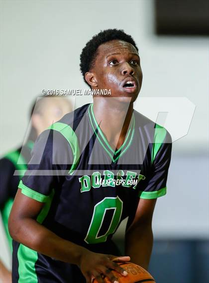 Thumbnail 2 in Royal vs Dorsey (West Valley Thanksgiving Tip-Off Classic) photogallery.