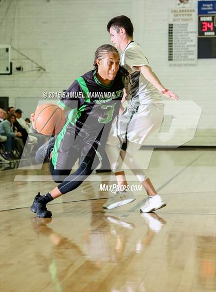 Thumbnail 3 in Royal vs Dorsey (West Valley Thanksgiving Tip-Off Classic) photogallery.