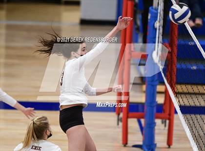 Thumbnail 1 in Erie @ Centaurus photogallery.