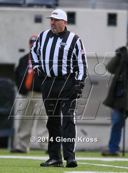 Thumbnail 3 in Lincoln vs. Mountain Lakes (NJSIAA North 2 Group 2 Final) photogallery.