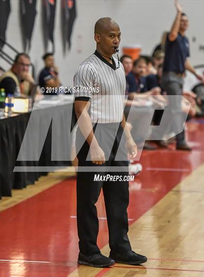 Thumbnail 1 in Bishop McGuinness vs. North Rowan (NCHSAA 1A Western Regional) photogallery.