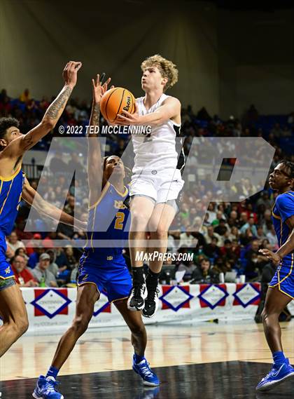Thumbnail 2 in North Little Rock vs. Bentonville (AAA 6A State Final) photogallery.