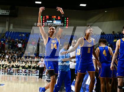Thumbnail 2 in North Little Rock vs. Bentonville (AAA 6A State Final) photogallery.