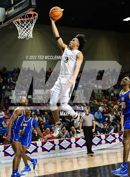 Thumbnail 2 in North Little Rock vs. Bentonville (AAA 6A State Final) photogallery.