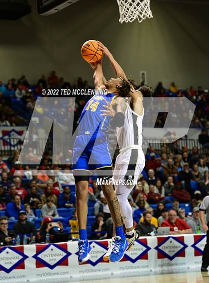 Thumbnail 2 in North Little Rock vs. Bentonville (AAA 6A State Final) photogallery.