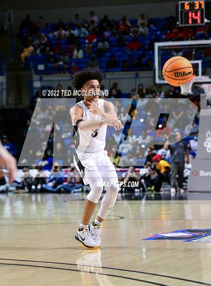 Thumbnail 3 in North Little Rock vs. Bentonville (AAA 6A State Final) photogallery.