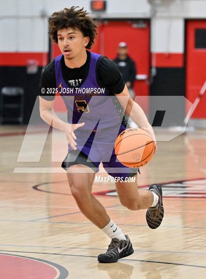 Thumbnail 3 in Villa Park @ Diamond Bar photogallery.