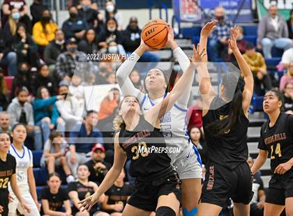 Thumbnail 1 in Mission Hills vs. La Jolla Country Day (CIF San Diego Section Open Final) photogallery.