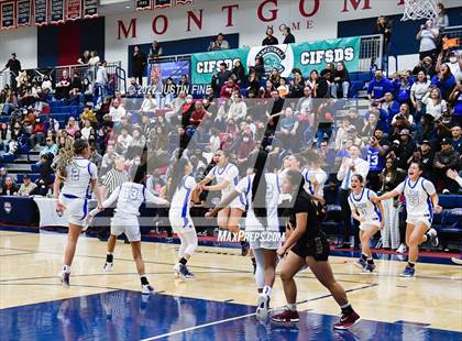 Thumbnail 1 in Mission Hills vs. La Jolla Country Day (CIF San Diego Section Open Final) photogallery.