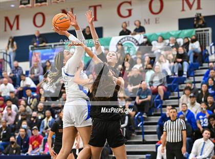 Thumbnail 3 in Mission Hills vs. La Jolla Country Day (CIF San Diego Section Open Final) photogallery.