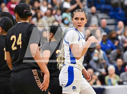 Thumbnail 3 in Mission Hills vs. La Jolla Country Day (CIF San Diego Section Open Final) photogallery.