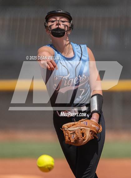 Thumbnail 3 in Benson @ Kingman Academy photogallery.