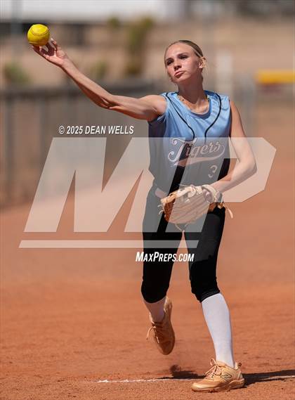 Thumbnail 1 in Benson @ Kingman Academy photogallery.