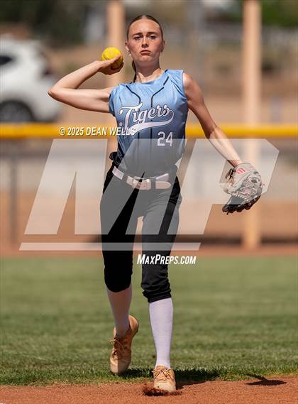 Thumbnail 3 in Benson @ Kingman Academy photogallery.