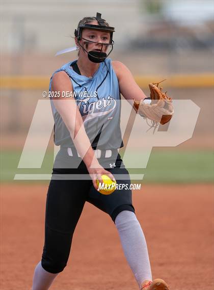 Thumbnail 3 in Benson @ Kingman Academy photogallery.