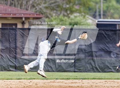 Thumbnail 3 in Fort Wayne Blackhawk Christian @ Leo photogallery.