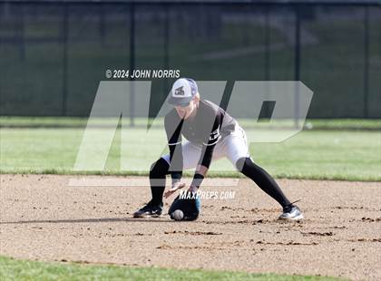 Thumbnail 3 in Fort Wayne Blackhawk Christian @ Leo photogallery.