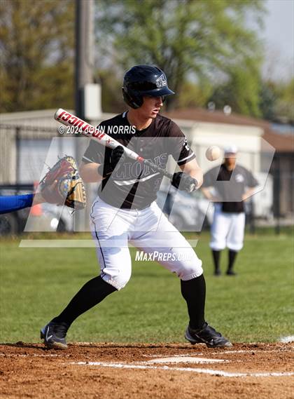 Thumbnail 3 in Fort Wayne Blackhawk Christian @ Leo photogallery.