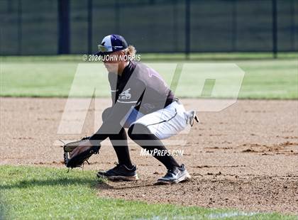 Thumbnail 2 in Fort Wayne Blackhawk Christian @ Leo photogallery.