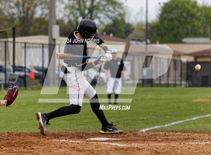 Thumbnail 2 in Fort Wayne Blackhawk Christian @ Leo photogallery.