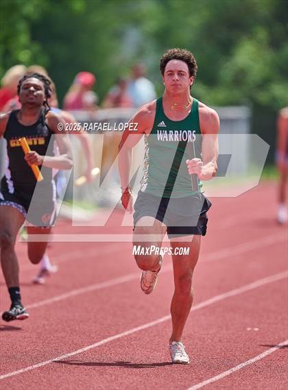Thumbnail 1 in Northland Christian Relays (4x100M) photogallery.