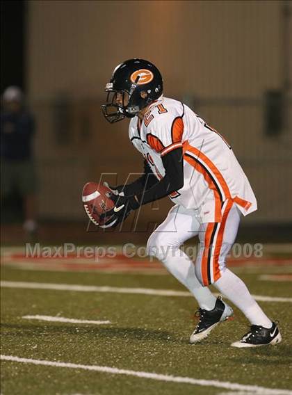 Thumbnail 1 in Gonzales @ Santa Maria photogallery.