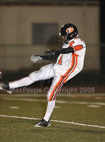 Thumbnail 2 in Gonzales @ Santa Maria photogallery.