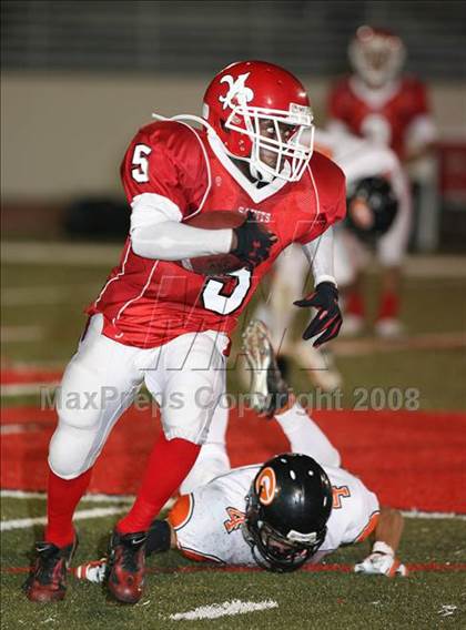 Thumbnail 3 in Gonzales @ Santa Maria photogallery.