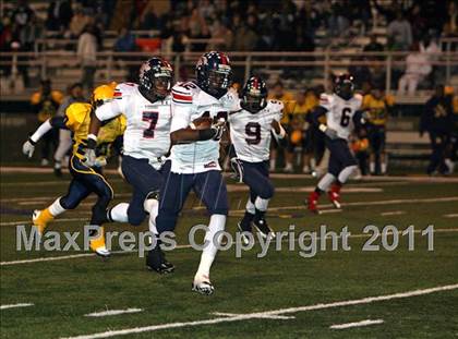 Thumbnail 1 in South Panola @ Olive Branch (MHSAA 6A Quarterfinal) photogallery.