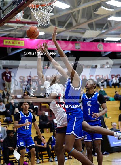 Thumbnail 2 in Archbishop Stepinac vs. Richmond Heights (Army National Guard Hoophall Classic) photogallery.