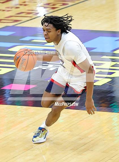 Thumbnail 2 in Archbishop Stepinac vs. Richmond Heights (Army National Guard Hoophall Classic) photogallery.