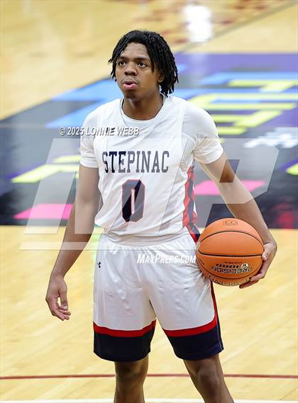 Thumbnail 2 in Archbishop Stepinac vs. Richmond Heights (Army National Guard Hoophall Classic) photogallery.