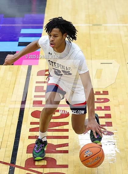 Thumbnail 1 in Archbishop Stepinac vs. Richmond Heights (Army National Guard Hoophall Classic) photogallery.
