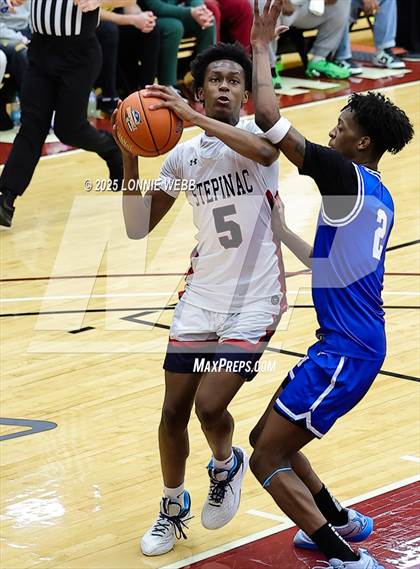 Thumbnail 3 in Archbishop Stepinac vs. Richmond Heights (Army National Guard Hoophall Classic) photogallery.